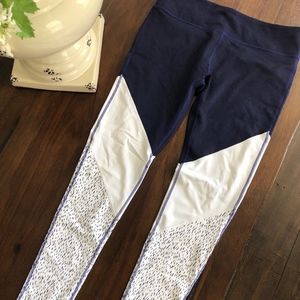 Fabletics Salar Solid PowerHold Legging